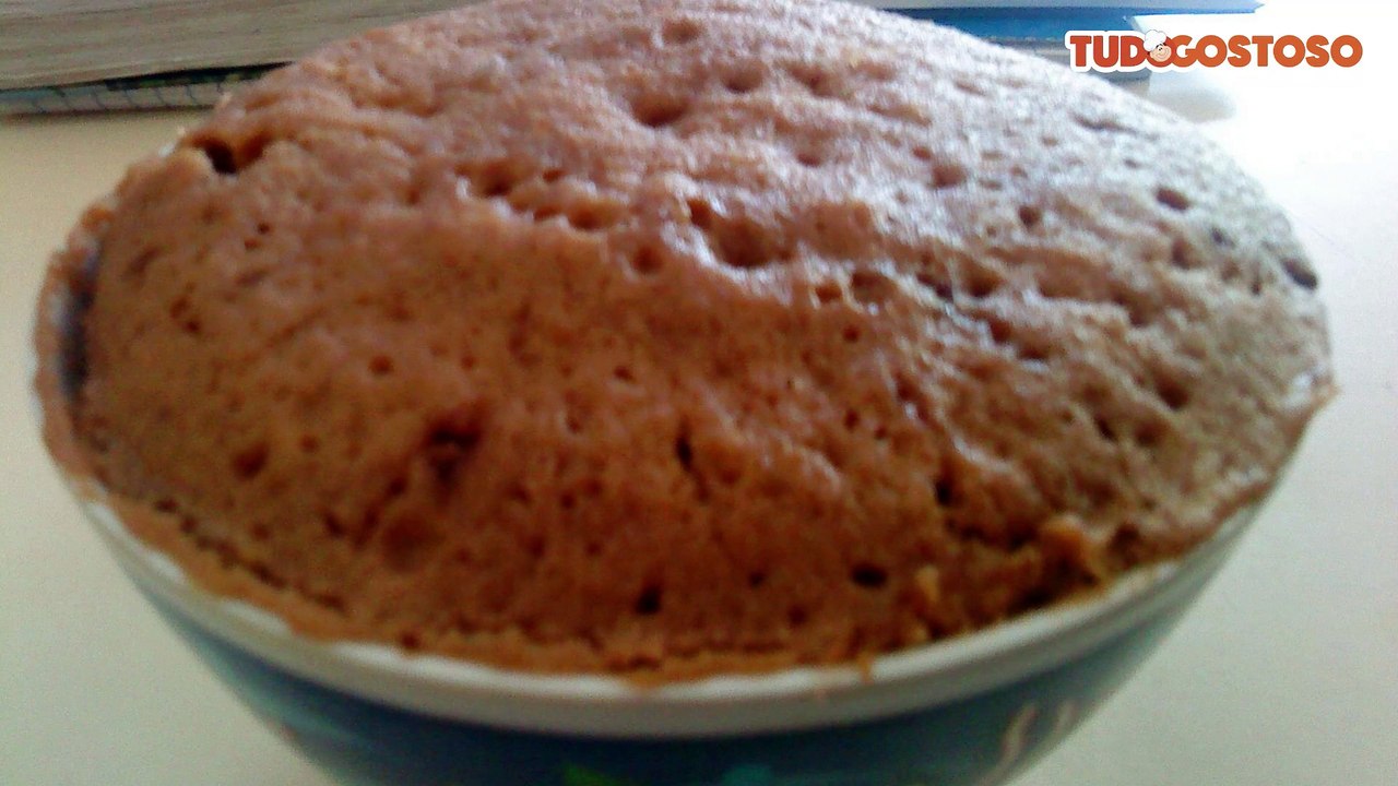 Bolo de iogurte de caneca