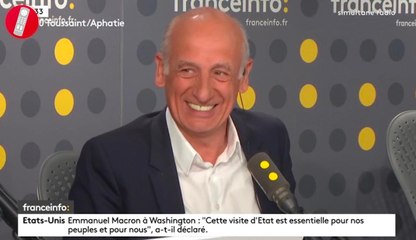Le gros fou rire de Jean-Michel Apathie face à son invité politique Stéphane Le Foll