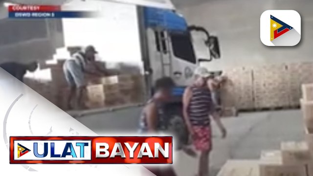 GOVERNMENT AT WORK: Higit 1-K family food packs, ipinamahagi ng DSWD sa mga nasalanta ng Bagyong Odette sa Region 8