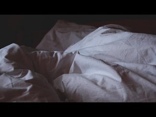 سيدة تستدرج شابا لإقامة علاقة معه بموافقة زوجها ووالده مقابل 2000 جنيه