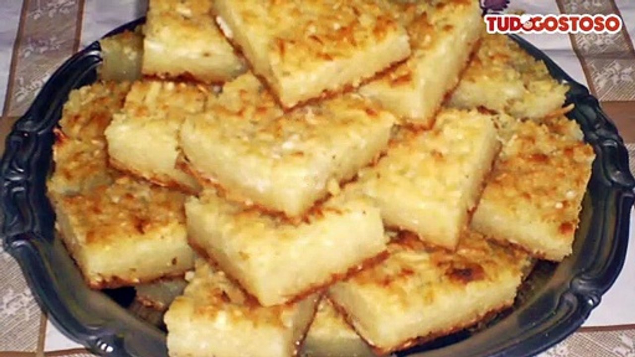 Bolo de mandioca ralada