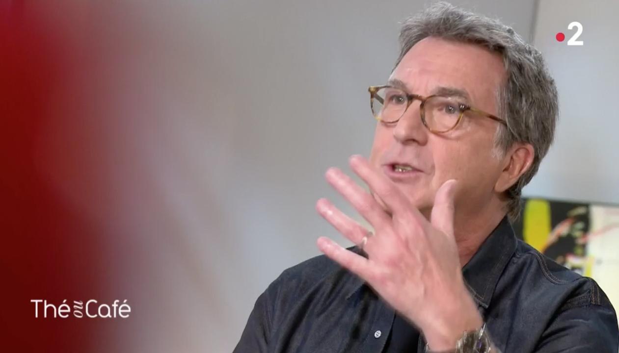 Remonté, François Cluzet donne son avis sur les inégalités hommes-femmes dans Thé ou café