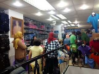 القصة الكاملة لـ طالبتي الحجاب.. سب وضرب وخلع الطرحة.. والوزير يرد