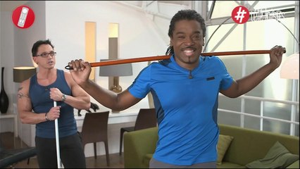 Anthony Kavanagh mouille le maillot avec Mister Univers dans l'émission Je peux le faire !