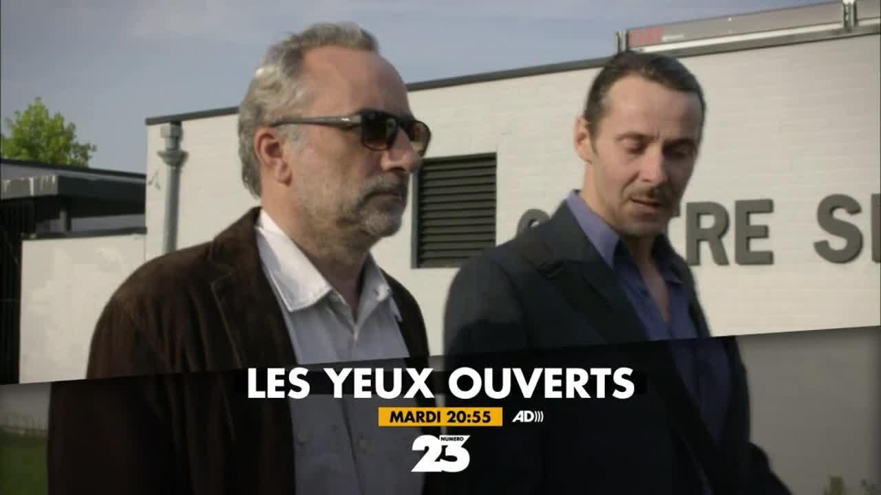 Les yeux ouverts