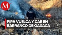 Pipa con gas LP vuelca en carretera de Oaxaca y explota tras caer de un barranco