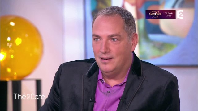 J'ai paniqué, j'ai pensé que je l'avais tué ! Messmer raconte ses premières expériences flippantes avec l'hypnose