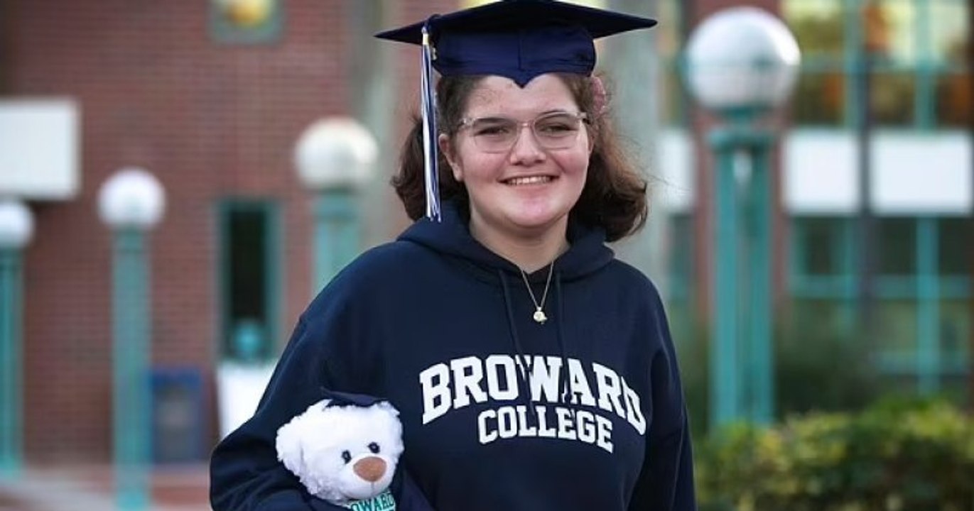 Floride : une jeune fille obtient son diplôme de médecine à l'université... à seulement 12 ans