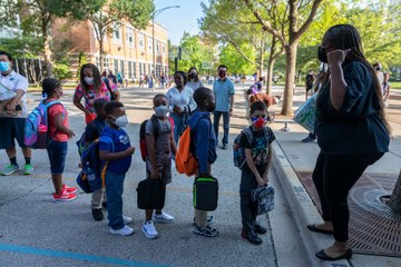 Chicago Public Schools Cancel Classes and Return to Remote Learning
