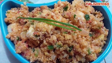 Farofa de ovo com banana da Etiene