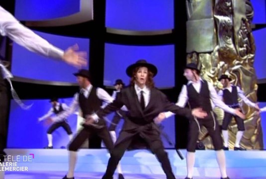 La Télé de Lemercier (C8) : quand Valérie Lermercier danse sur Rabbi jacob aux César 2007 !