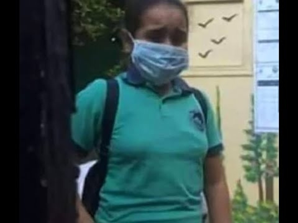 القصة الكاملة لتذنيب طفلة لم تدفع المصروفات المدرسية