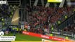 Drame en plein match : une barrière s'effondre durant Amiens/Lille, des supporters blessés