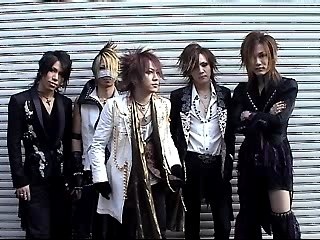 gazette interview - Reita fini en beauté XD