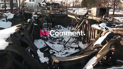 شاهد: ضحايا حرائق الغابات في كولورادو يعودون إلى منازلهم المنكوبة