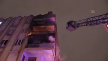 Son dakika haberleri... Bir apartmanda çıkan yangında dumandan etkilenen kişi hastaneye kaldırıldı