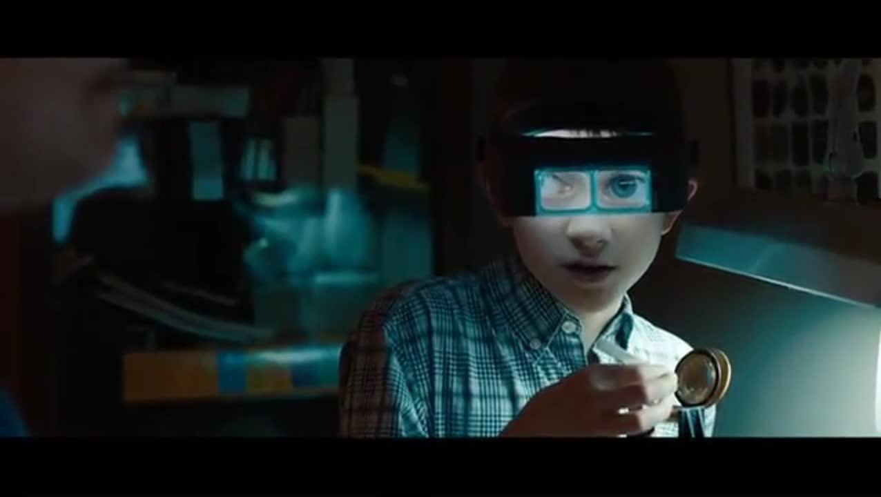 Extrêmement fort et incroyablement près