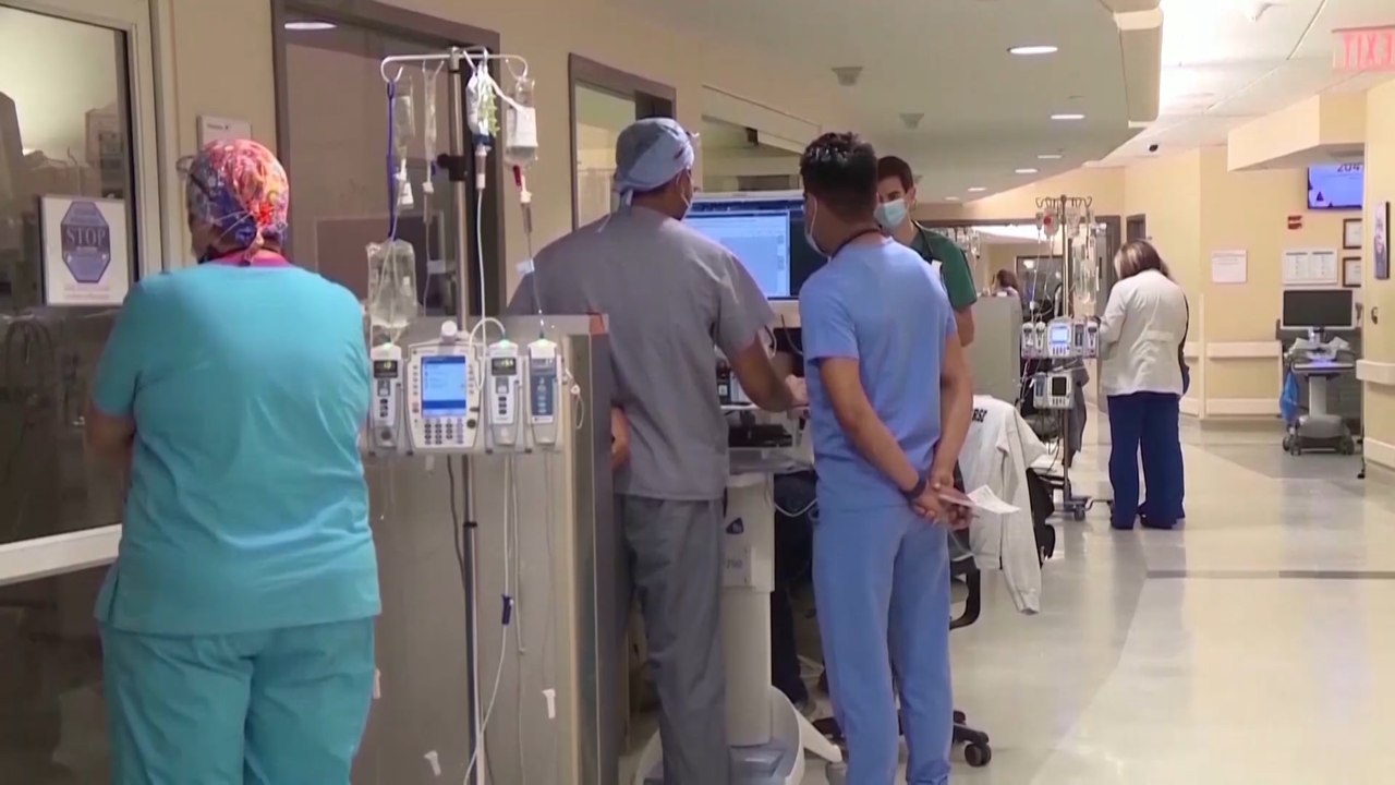 عدد الإصابات اليومي بكورونا تجاوز حاجز المليون في أميركا