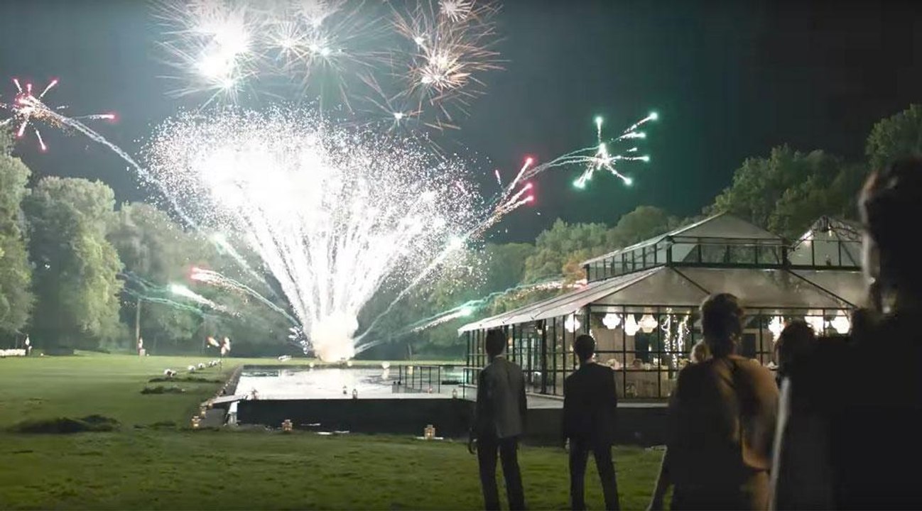 Le sens de la fête : Jean-Pierre Bacri dépassé par les SMS dans le premier teaser (VIDEO)