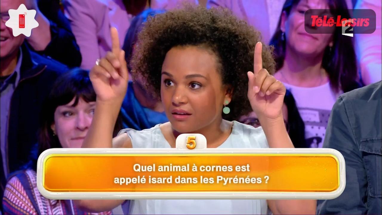 Une candidate délurée imite la brebis dans Tout le monde veut prendre sa place