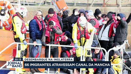 Sessenta e seis imigrantes ilegais chegaram à Inglaterra pelo mar vindos da França. Foi o primeiro desembarque de 2022. #BandJornalismo
