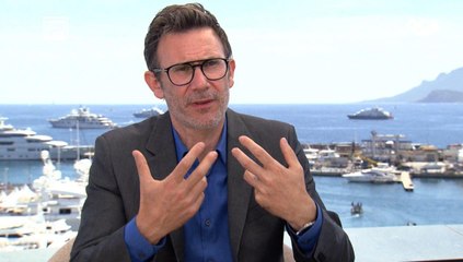 Michel Hazanavicius (Le Redoutable) : comment dirige-t-il ses comédiens ? Il répond sur OCS Max