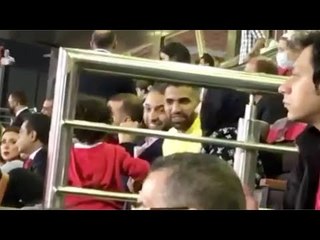 وصول مؤمن زكريا لمباراة الأهلي والطلائع استعدادا للاحتفال بالدوري
