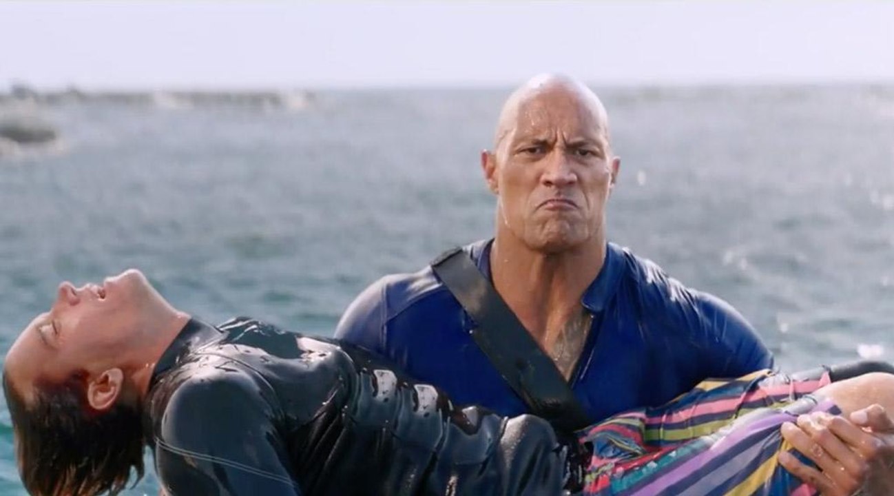 Baywatch : Zac Efron et Dwayne Johnson face à la bombesque Priyanka Chopra dans la bande-annonce officielle (VIDEO)