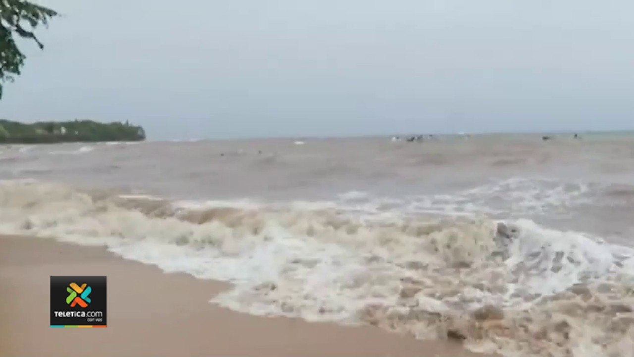 tn7-Piden-a-bañistas-y-turistas-tener-precaución-ante-oleaje-intenso-y-mar-picado-050122
