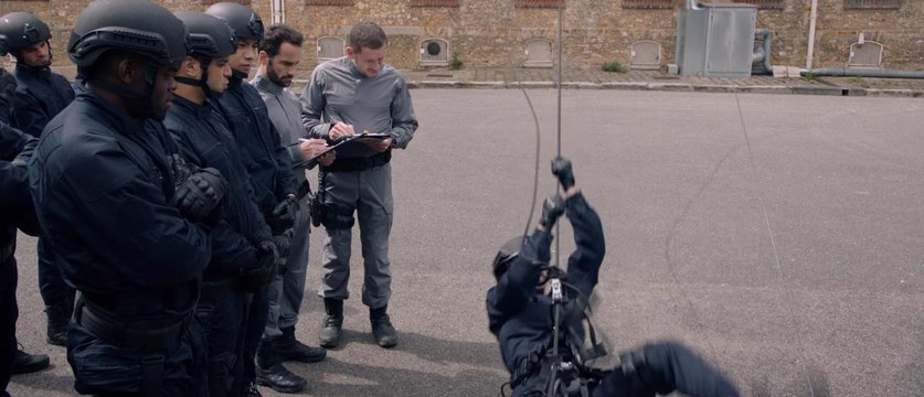 Raid Dingue : Alice Pol toujours aussi maladroite et incompétente dans la nouvelle bande-annonce du film de Dany Boon