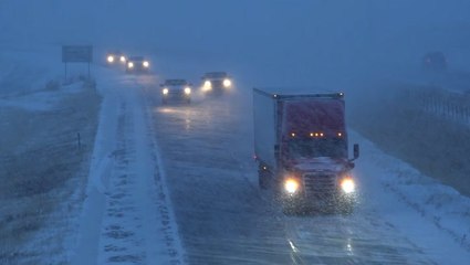 Severe snow hammers the Plains