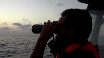 Enquête exclusive : quand des gardes-côtes sauvent des migrants au large de la Libye