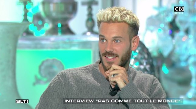 M Pokora rend hommage à François Hollande !
