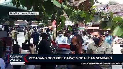 Pedagang Non Kios Pasar Gemolong Sragen Dapat Bantuan Modal dan Sembako