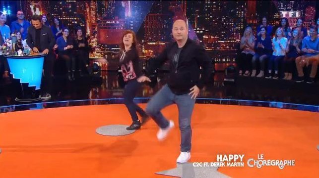 Cauet déchaîné sur le danceflor de Vendredi tout est permis… Le Zapping people