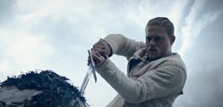 King Arthur : première bande-annonce pour la légende du Roi Arthur nouvelle génération !