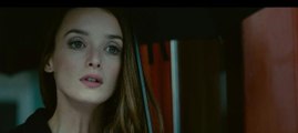 Iris : la bande-Annonce du thriller avec Romain Duris, Charlotte Lebon et Camille Cottin