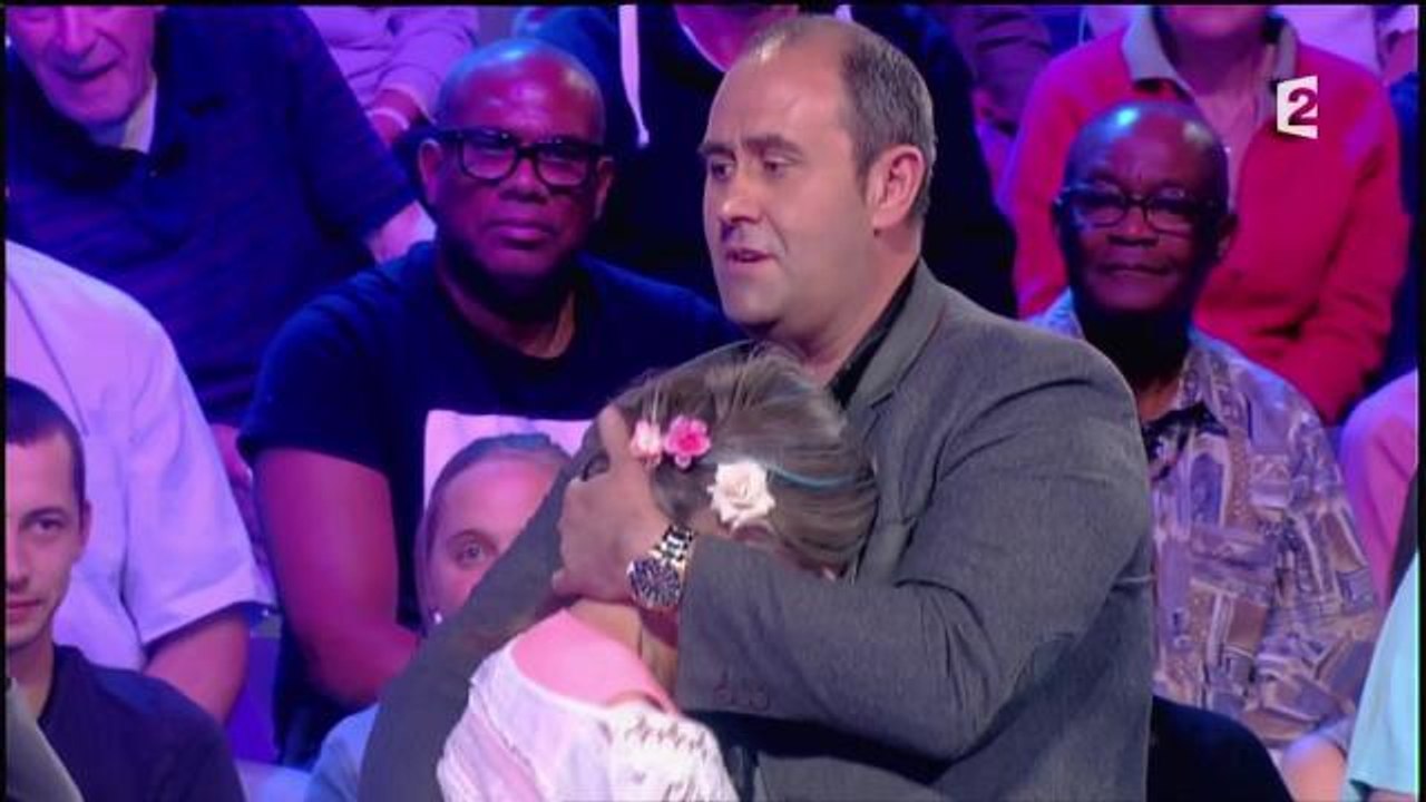 Une candidate hypnotisée dans Tout le monde veut prendre sa place