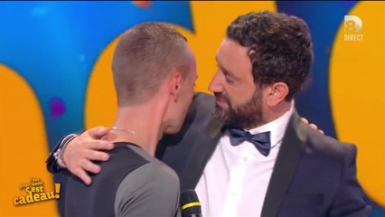 C'est pour nous, c'est cadeau : Cyril Hanouna pleure en direct, touché par l'histoire d'un participant