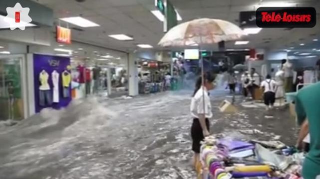 Les inondations version chinoise, une institutrice au bout du roulot... Le zapping web de la semaine