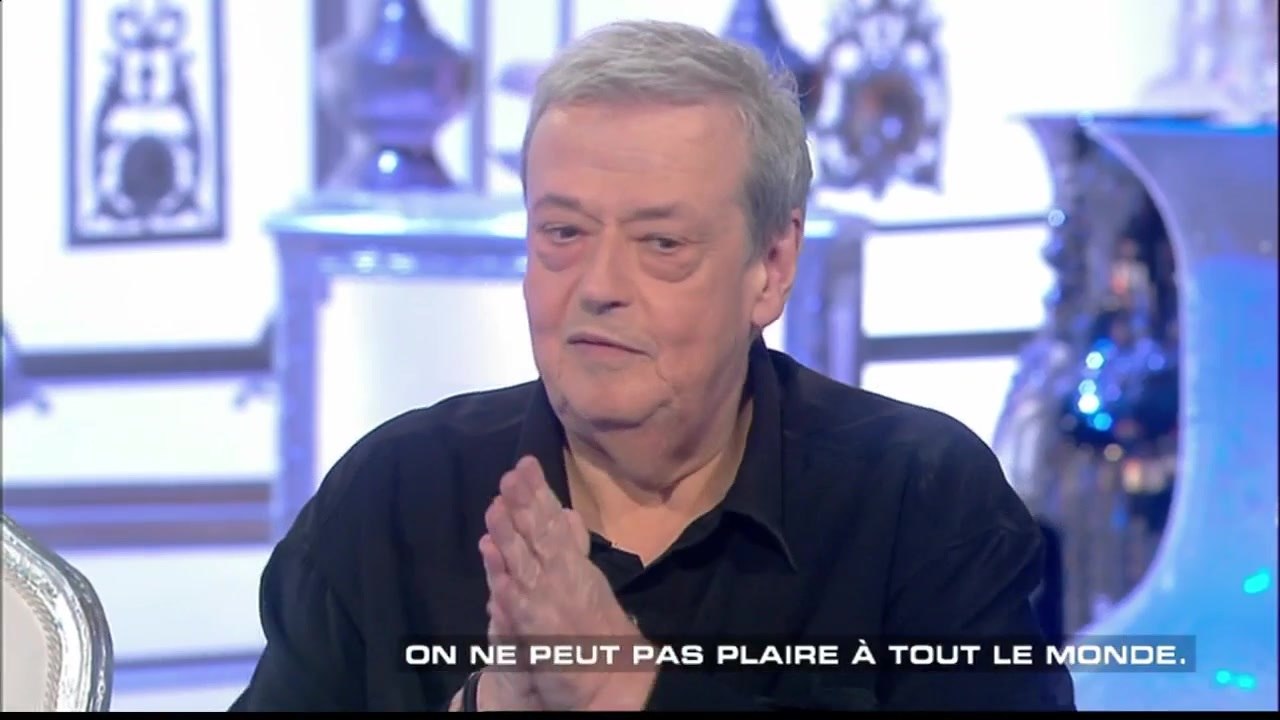 Salut les Terriens : Guy Carlier regrette que Valbuena se soit fait manger par les loups