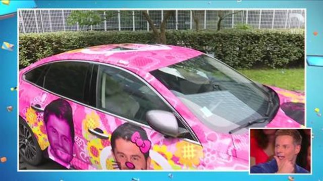La voiture de Matthieu Delormeau repeinte à l'effigie de Christophe Beaugrand !