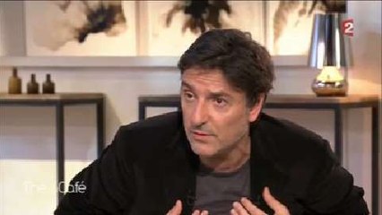 Yvan Attal raconte son sacrifice pour suivre Charlotte Gainsbourg à New York