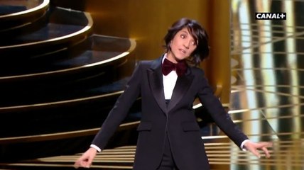 César 2016 : Florence Foresti se moque des idées reçues, de la cérémonie des Oscars et des Américains