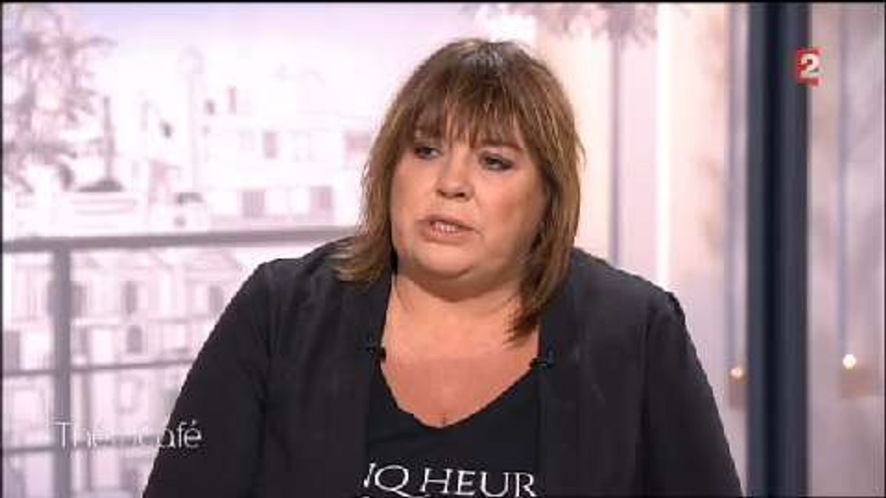 Thé ou café : Michèle Bernier évoque le suicide de sa mère