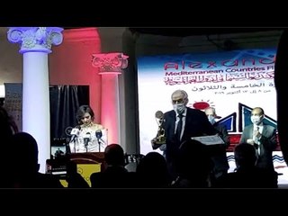 تكريم عزت العلايلي وإيناس الدغيدي في ختام مهرجان الإسكندرية