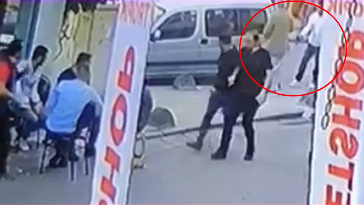 İstanbul’da akıl almaz olay kamerada: Korkutmak için yere açtığı ateşle adamı vurdu