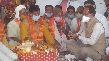 CM Shivraj organizes Mahamrityunjay Jaap for PM's long life