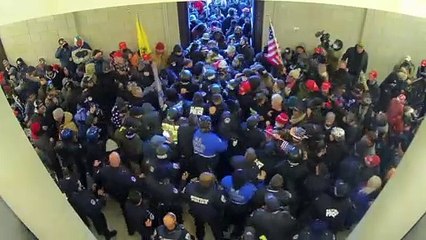 Download Video: Capitol Hill, a un anno dall'assalto ci sono ancora più di 700 persone da giudicare penalmente