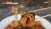 [TASTY] Saengi + pork belly + kimchi "Kimchi pork belly rolled omelet.", 생방송 오늘 저녁 220106